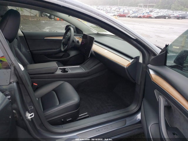 2023 TESLA MODEL 3 5YJ3E1EA5PF675666 Photo 4