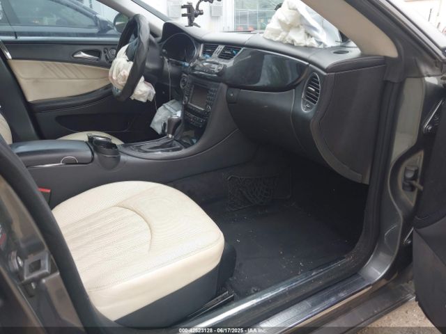 2007 MERCEDES-BENZ CLS 550 WDDDJ72XX7A106662 Photo 4