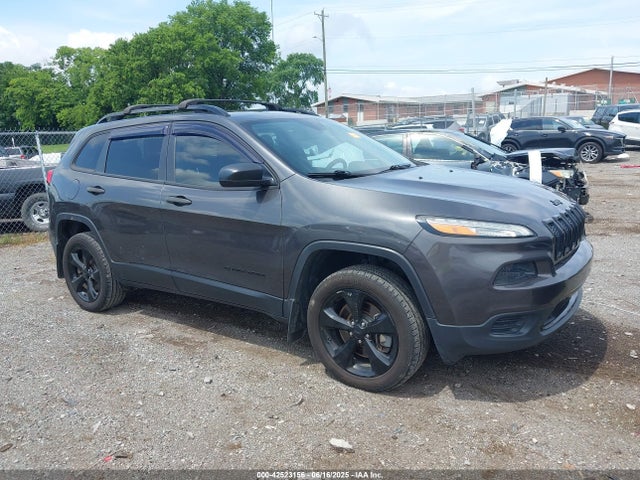 1C4PJLAS1GW330198 Jeep Cherokee Altitude