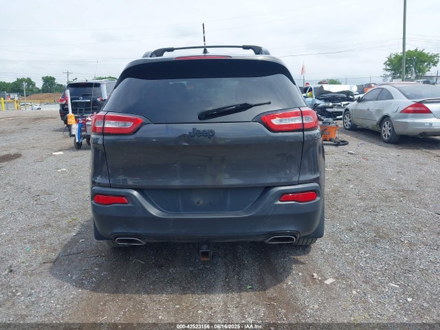 1C4PJLAS1GW330198 Jeep Cherokee Altitude