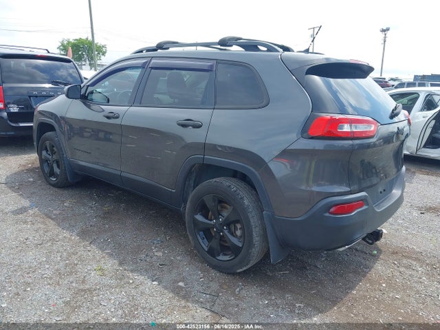 1C4PJLAS1GW330198 Jeep Cherokee Altitude