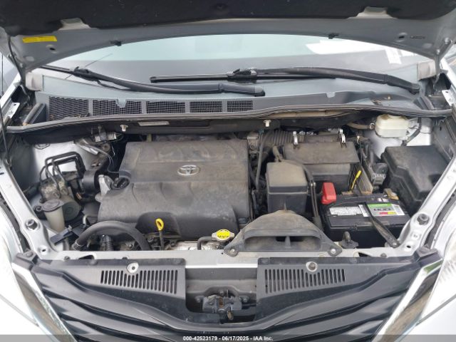2011 TOYOTA SIENNA 5TDKK3DC8BS161317 Photo 9