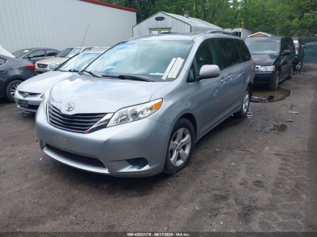 2011 TOYOTA SIENNA 5TDKK3DC8BS161317 Photo 1