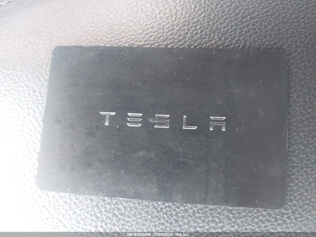 2025 TESLA MODEL Y 7SAYGDED6SA369726 Photo 10