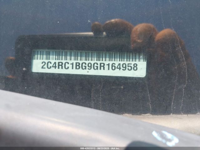 2C4RC1BG9GR164958 Chrysler 2016