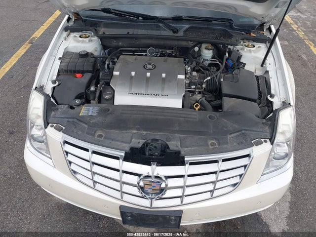 2010 CADILLAC DTS 1G6KD5EY9AU110745 Photo 9