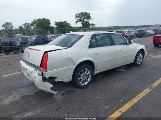 2010 CADILLAC DTS 1G6KD5EY9AU110745 Photo 3