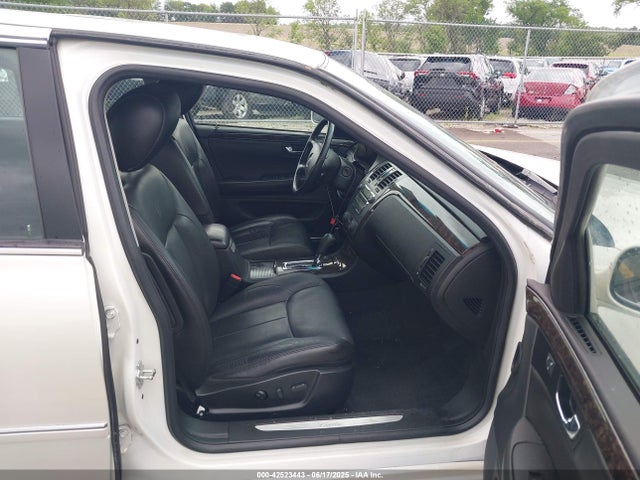 2010 CADILLAC DTS 1G6KD5EY9AU110745 Photo 4