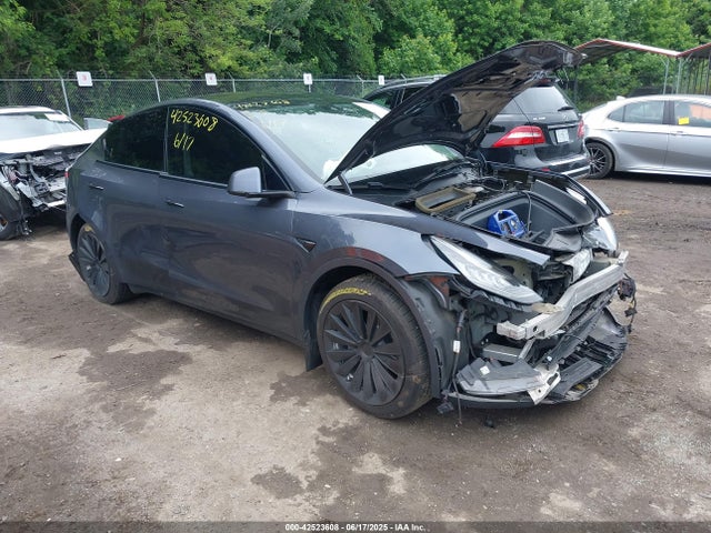 2020 TESLA MODEL Y 5YJYGDEE1LF044914 Photo 0