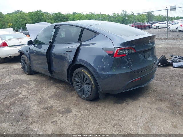 2020 TESLA MODEL Y 5YJYGDEE1LF044914 Photo 2