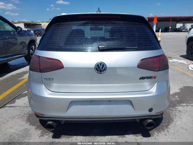 3VW5T7AU5GM036066 Volkswagen 2016
