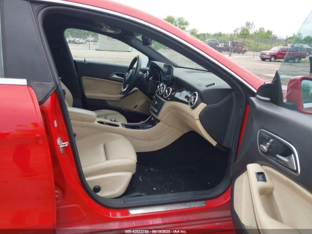 2017 MERCEDES-BENZ CLA 250 WDDSJ4EB2HN466301 Photo 4