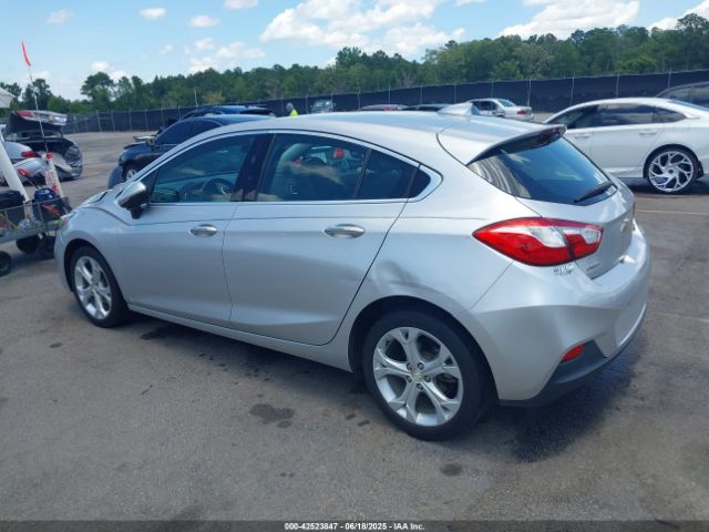 2018 CHEVROLET CRUZE 3G1BF6SM3JS565176 Photo 2