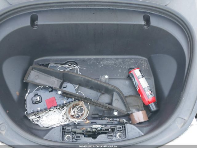5YJ3E1EA7LF747106 Tesla MODEL 3