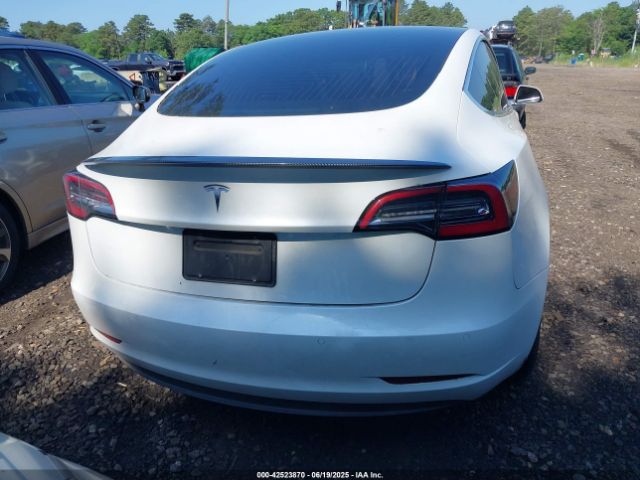5YJ3E1EA7LF747106 Tesla MODEL 3