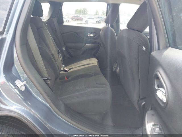 2020 JEEP CHEROKEE 1C4PJLCB7LD631903 Photo 7