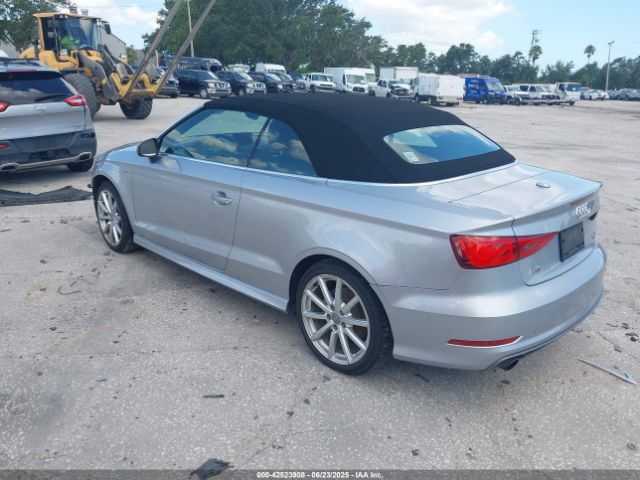 2015 AUDI A3 WAUWFLFF8F1073168 Photo 2