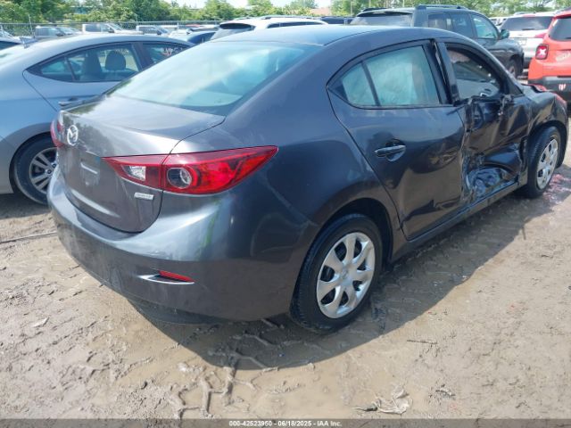 2018 MAZDA MAZDA3 3MZBN1U78JM232087 Photo 3