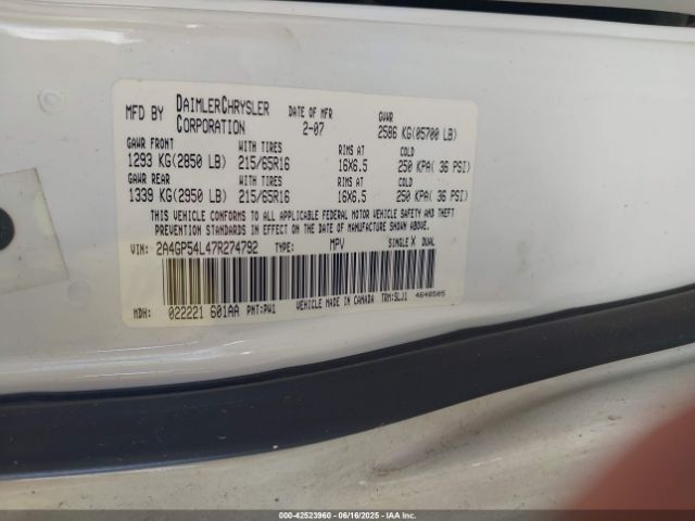 2007 CHRYSLER TOWN & COUNTRY 2A4GP54L47R274792 Photo 8