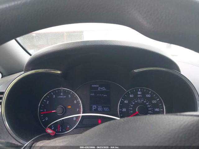 KNAFX4A68G5554073 KIA mpi nu