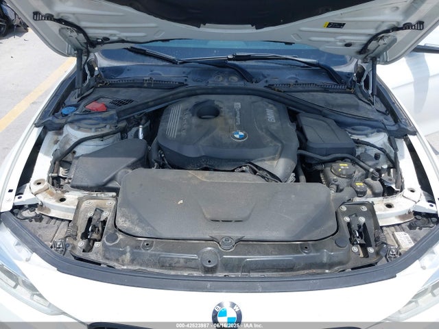 WBA8B9C3XHK885408 BMW 330I