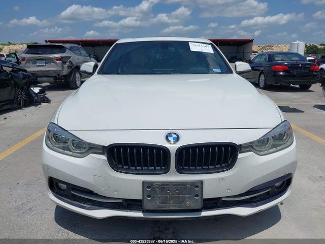 WBA8B9C3XHK885408 BMW 330I