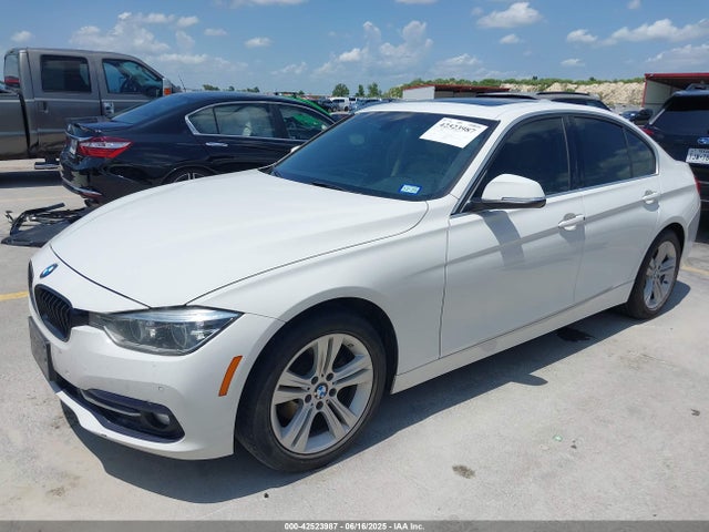 WBA8B9C3XHK885408 BMW 330I