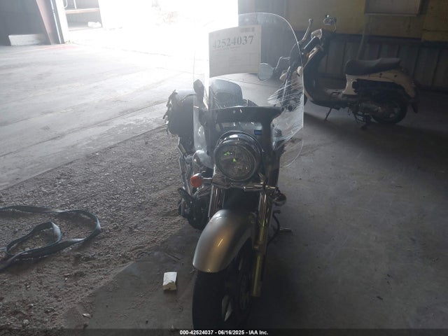 JS1VY56A8K2100036 Suzuki Y513-