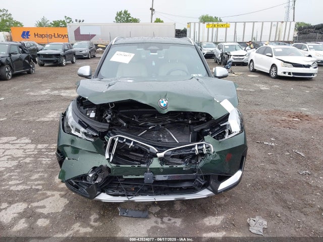 WBX73EF00R5Y41037 BMW X1