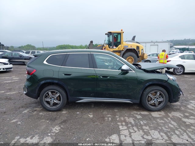 WBX73EF00R5Y41037 BMW X1