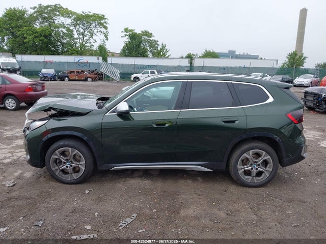 WBX73EF00R5Y41037 BMW X1