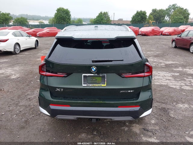 WBX73EF00R5Y41037 BMW X1