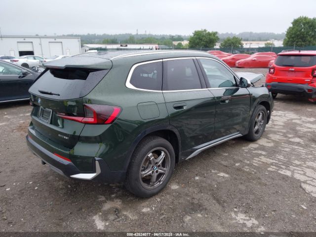2024 BMW X1 WBX73EF00R5Y41037 Photo 3