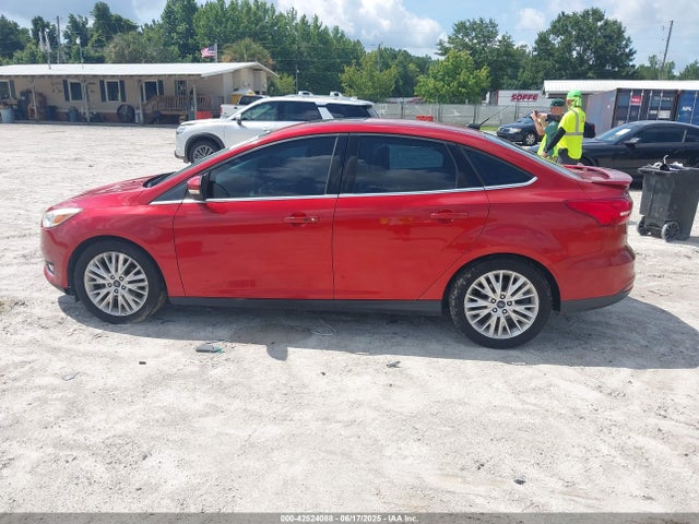 42524088 :رقم المزاد ، 1FADP3J23JL295888 vin ، 2018 Ford Focus Titanium مزاد بيع