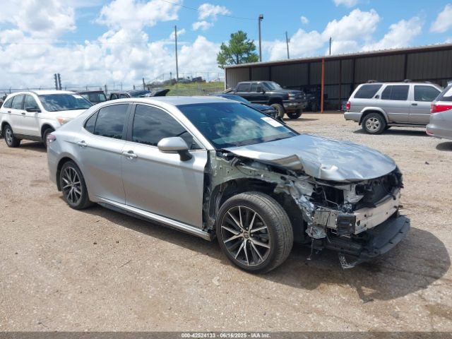 2021 TOYOTA CAMRY 4T1T11AK0MU425521