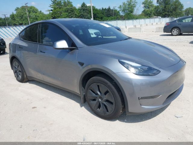2025 TESLA MODEL Y 7SAYGDEE8SF224733