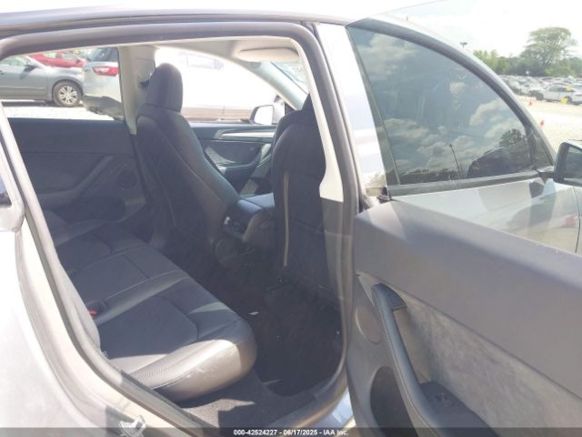 2025 TESLA MODEL Y 7SAYGDEE8SF224733 Photo 7