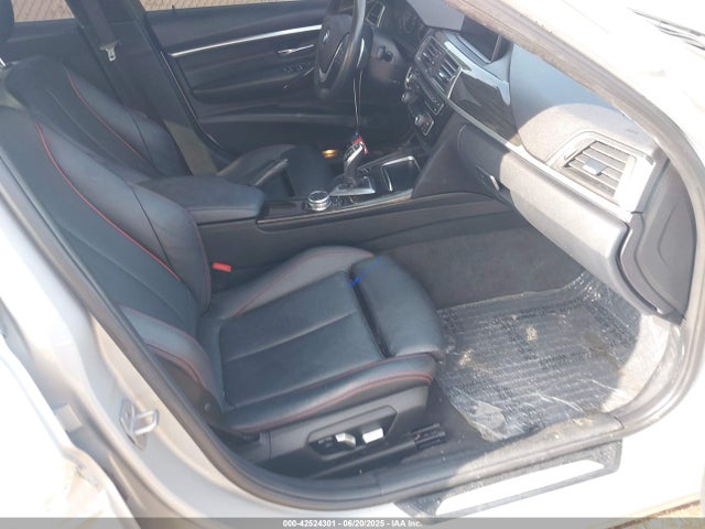 WBA8B9G3XHNU52731 BMW 330I