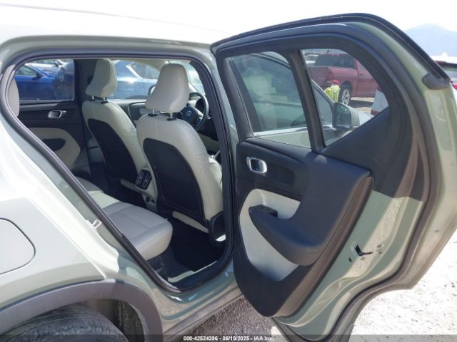2023 VOLVO XC40 YV4L12UNXP2930656 Photo 7