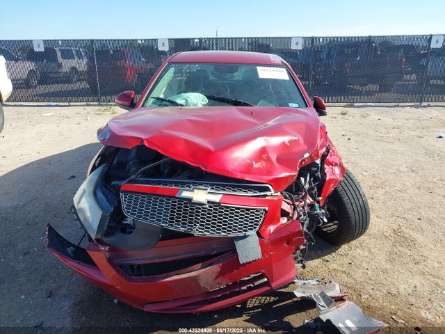 1G1P75SZ8E7100681 Chevrolet luz