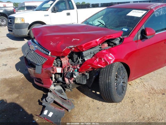 1G1P75SZ8E7100681 Chevrolet luz