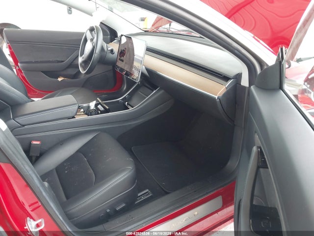 2018 TESLA MODEL 3 5YJ3E1EA5JF102743 Photo 4
