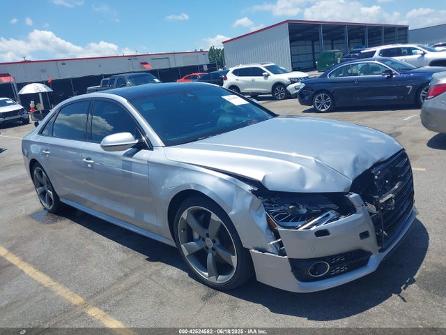 2017 AUDI A8 L WAU43AFD8HN005452 Photo 0