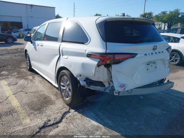 2022 TOYOTA SIENNA 5TDKRKEC5NS108129 Photo 2