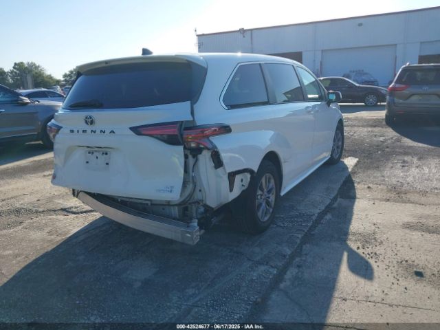 2022 TOYOTA SIENNA 5TDKRKEC5NS108129 Photo 3