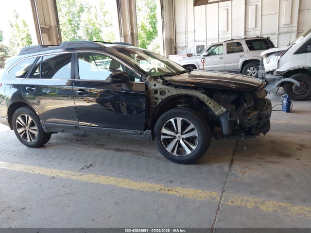 4S4BSANC5J3353227 Subaru u5