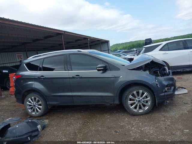 1FMCU0J98HUA22844 Ford 2017