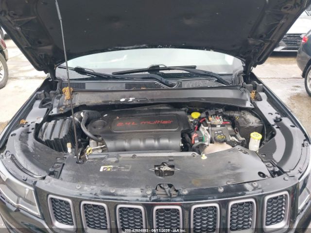 2018 JEEP COMPASS 3C4NJDDB1JT264032 Photo 9