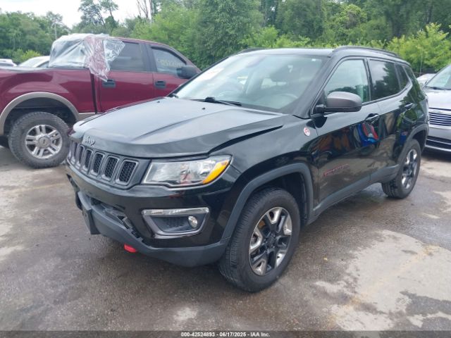 2018 JEEP COMPASS 3C4NJDDB1JT264032 Photo 1