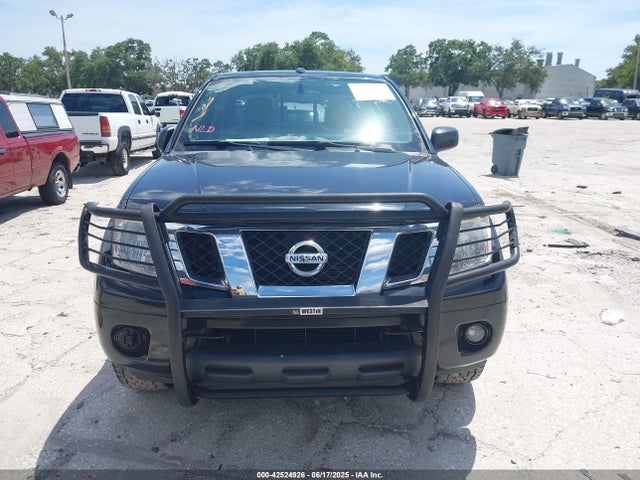 1N6DD0ER2HN762643 Nissan 2017